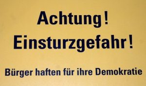 Demokratie Änderung notwendig