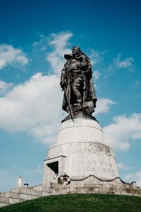 Deutsche Russland Politik Ehrendenkmal Berlin